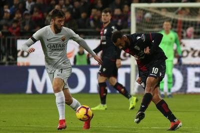 赫罗纳守门员神勇表现，帮助球队保持不败