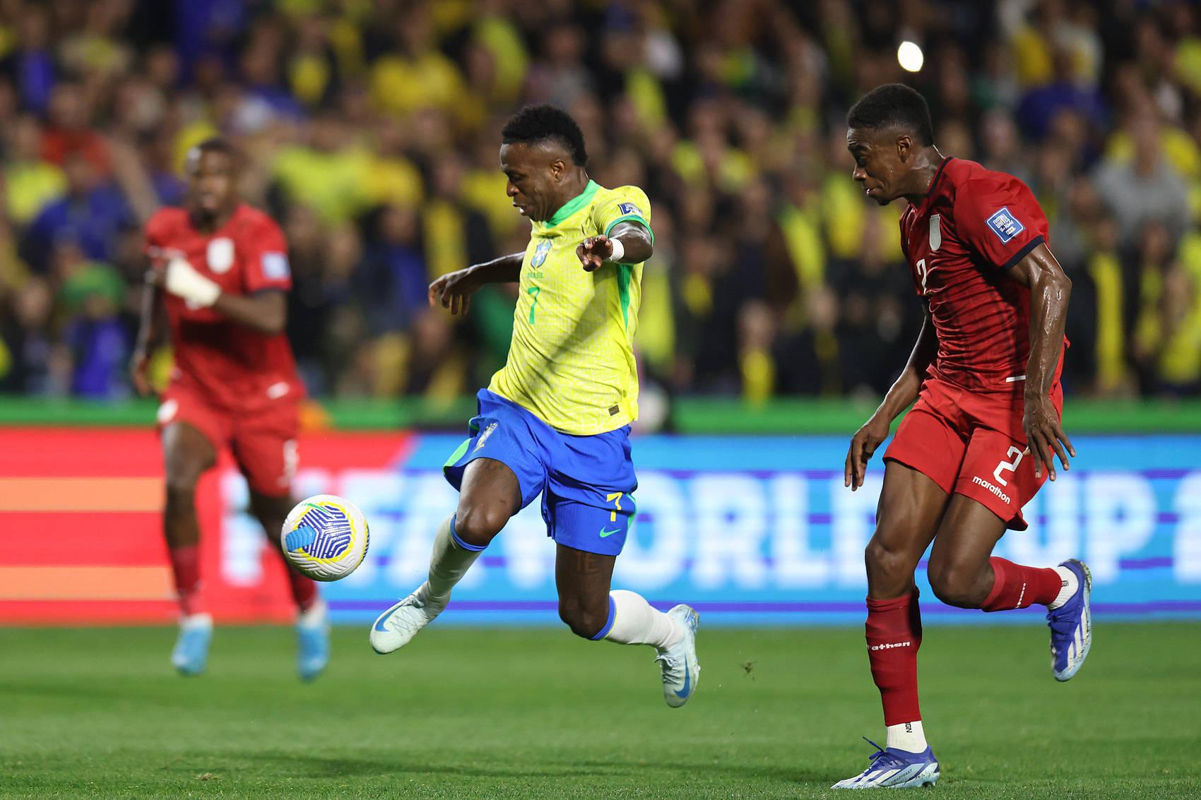 关于连胜终结！巴西队拳击赛事中意外险胜对手的信息